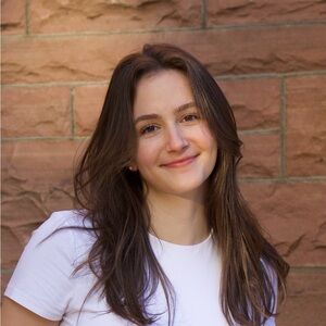 Meet your Posher, Madeline